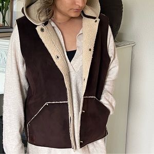 Lauren Ralph Lauren Dry Goods Faux Suede Sherpa Vest